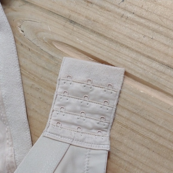 Anita Nude Wire Free Clara Soft Cup Comfort Mastectomy Bra Size 44D - Picture 8 of 11